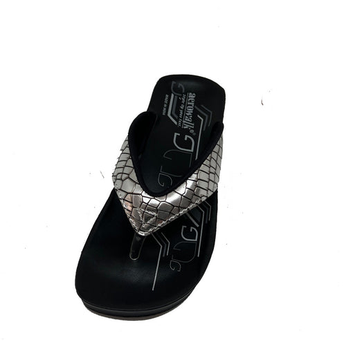 Aerowalk tåsplit sandal - sølv croco